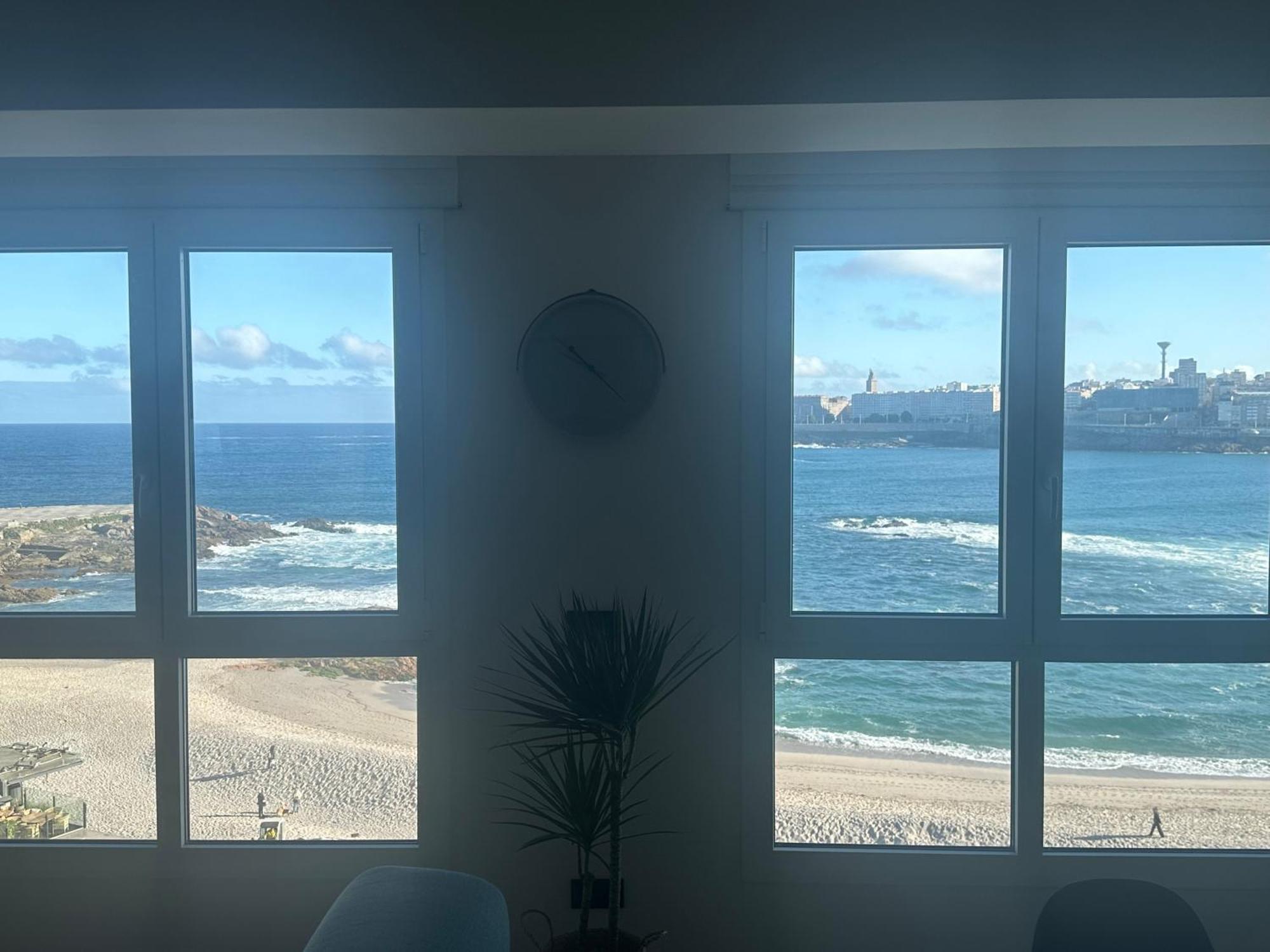 Piso Con Vistas A La Playa De Riazor Apartment A Coruna Ngoại thất bức ảnh