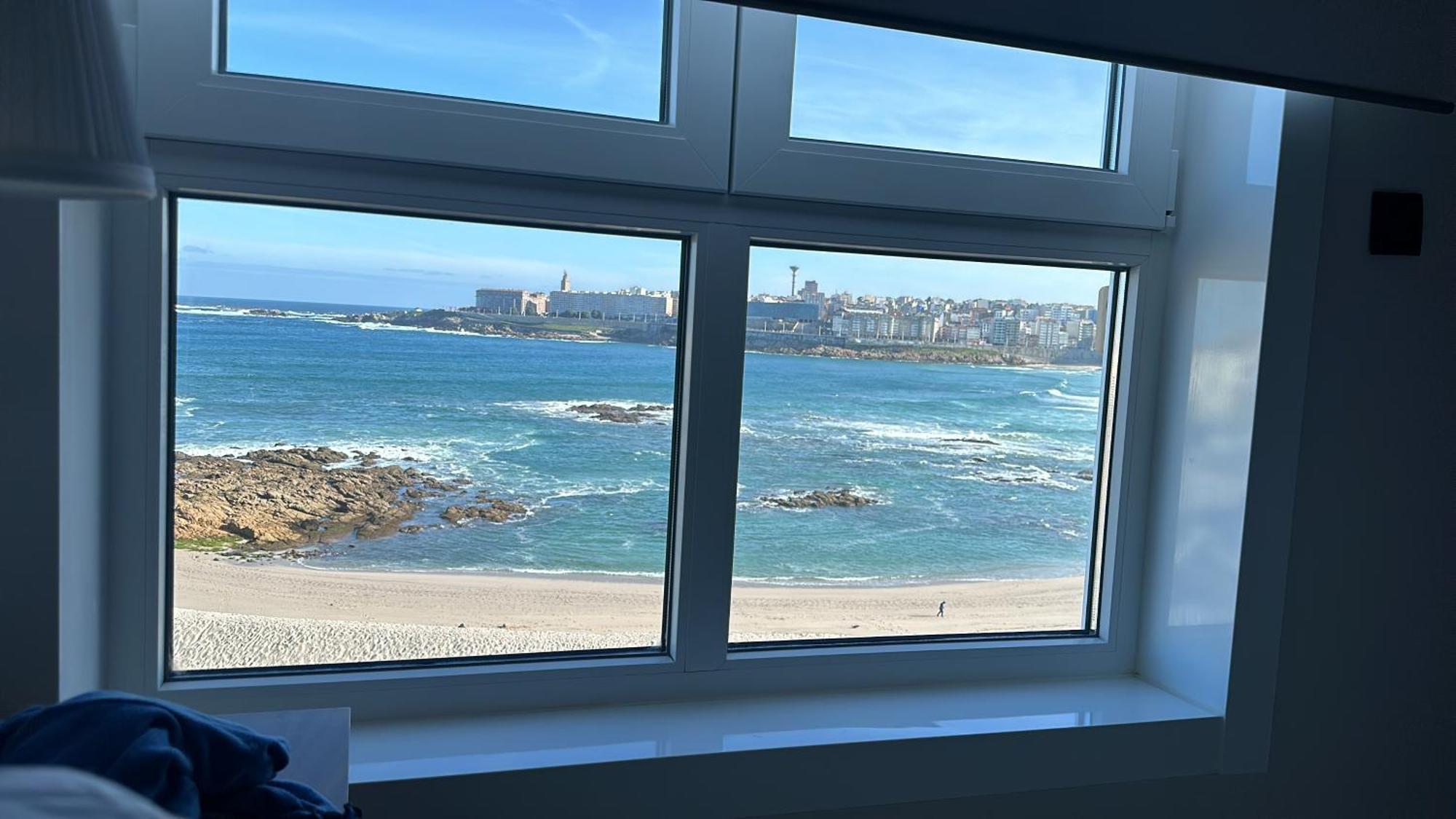 Piso Con Vistas A La Playa De Riazor Apartment A Coruna Ngoại thất bức ảnh